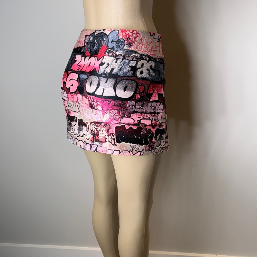 Pink & Black Graffiti-Print Mini Skirt - Picture 8 of 13